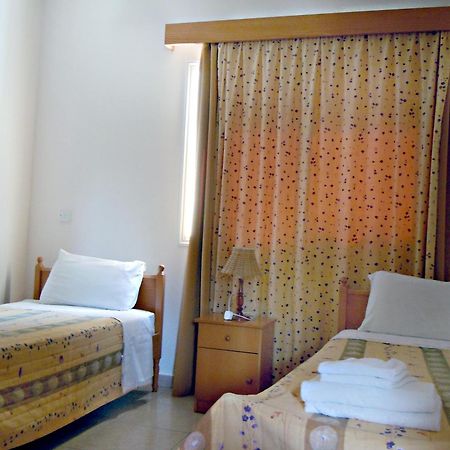Rododafni Villas Klorakas Exteriér fotografie