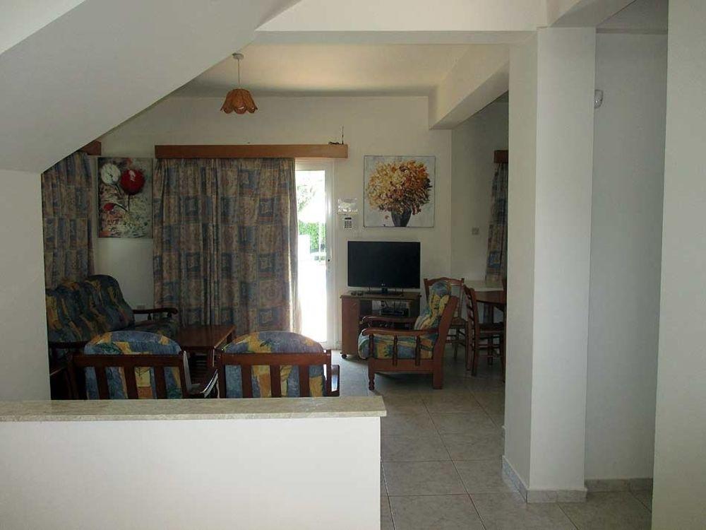 Rododafni Villas Klorakas Exteriér fotografie
