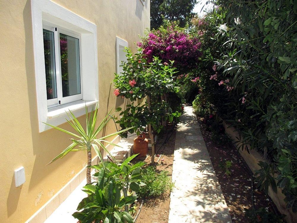Rododafni Villas Klorakas Exteriér fotografie