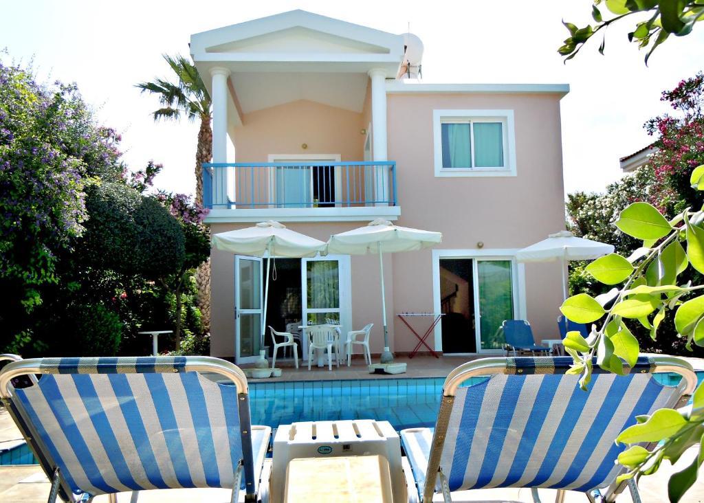 Rododafni Villas Klorakas Pokoj fotografie
