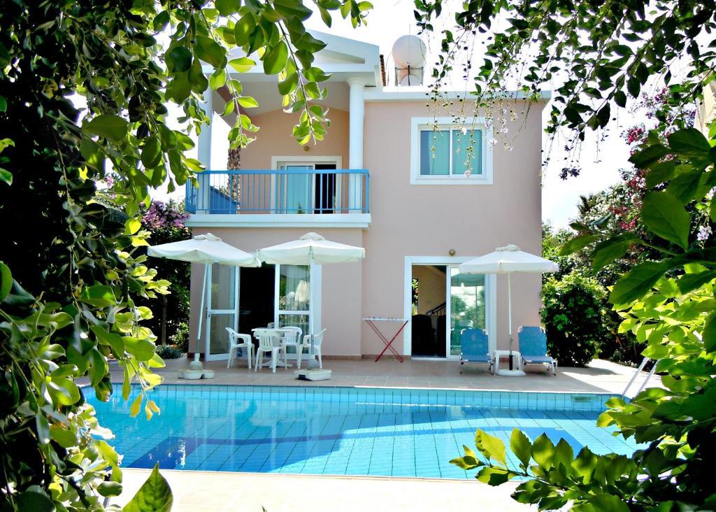 Rododafni Villas Klorakas Pokoj fotografie